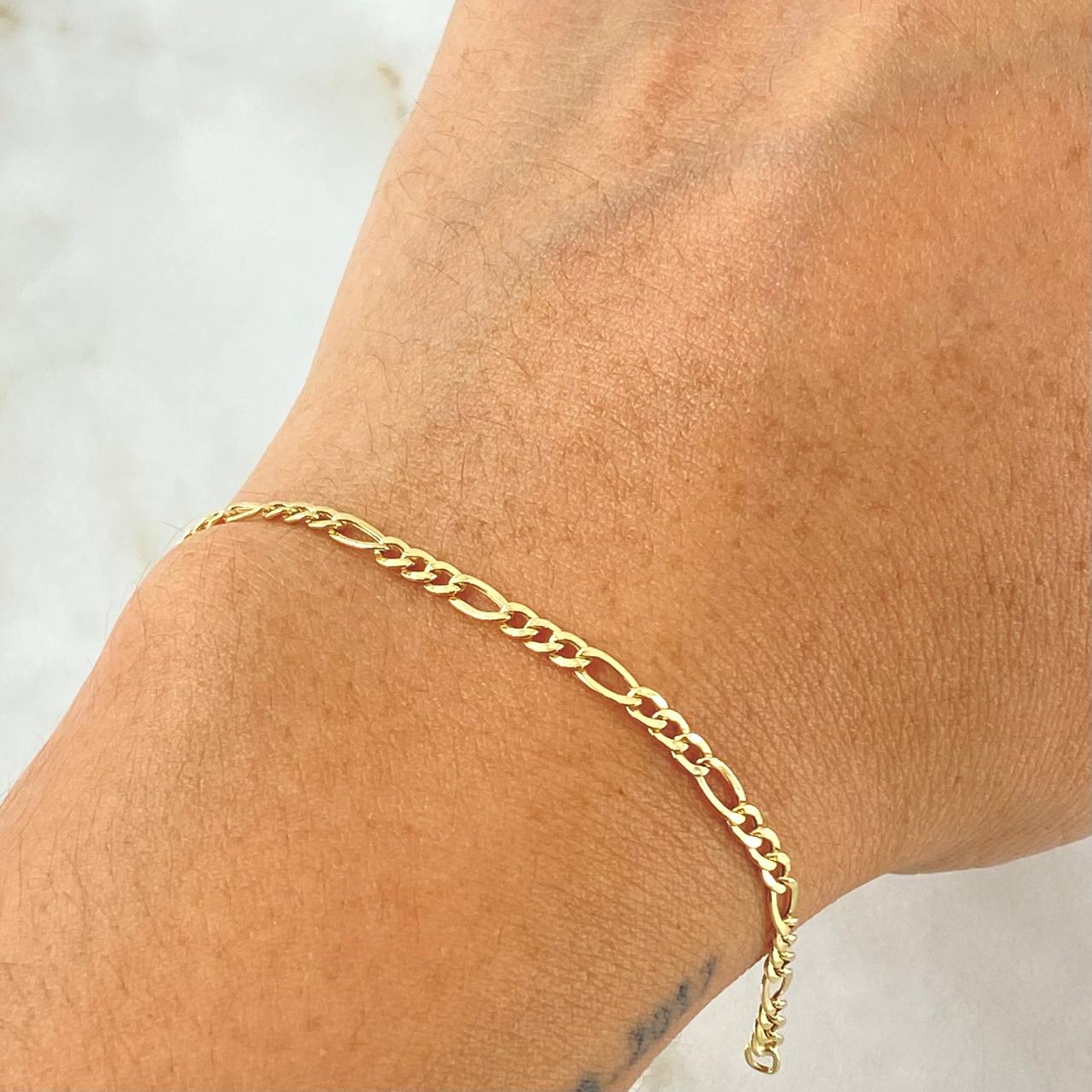 Pulso Figaro 0.95gr / 19cm / +1 Oro 18K *