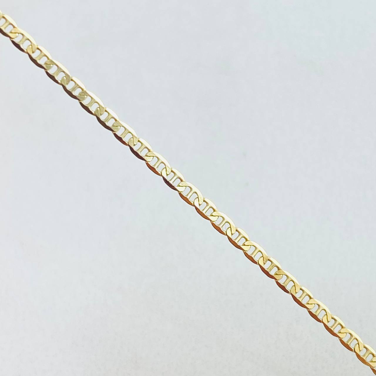 Pulso Plano 0.85gr / 19cm / +3 Oro 18K *