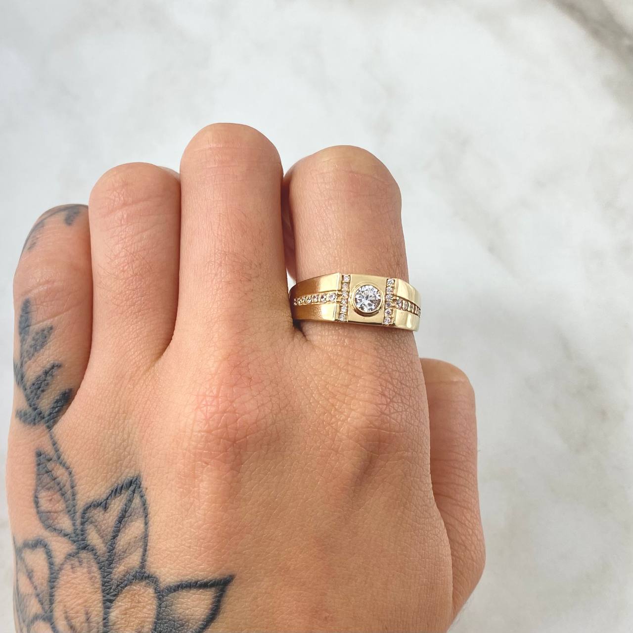 Anillo Cetro Sellado 4.25gr / T9 1/2 / Oro 18K *
