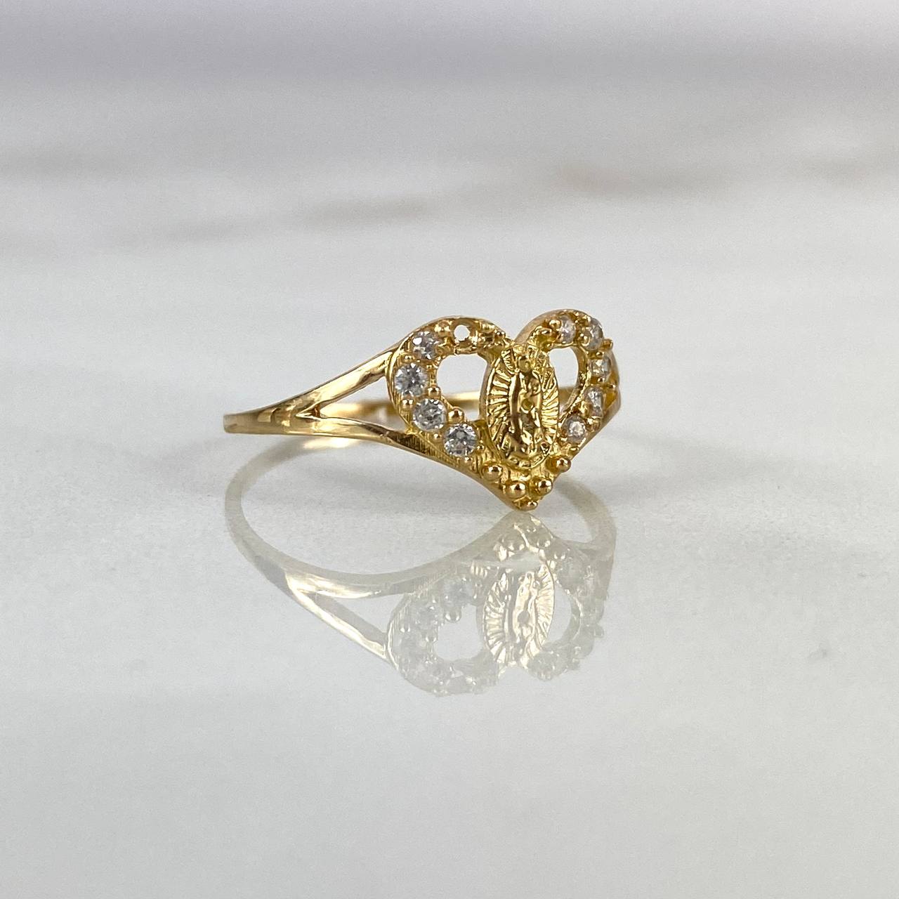 Anillo Corazon Guadalupe 1.6gr T6 3/4 Circones Blancos Oro Amarillo