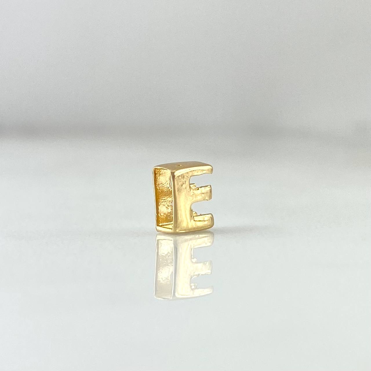 Herraje Letra E 0.4gr / 0.5cm / Oro Amarillo 18K