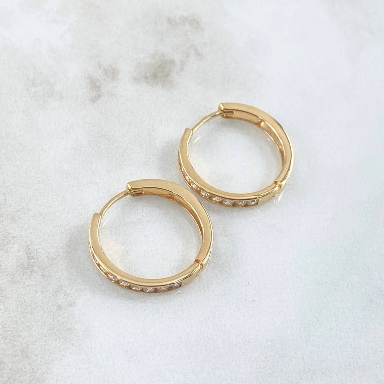 Candongas Carril 1.85gr / 1.2cm / Oro 18K *