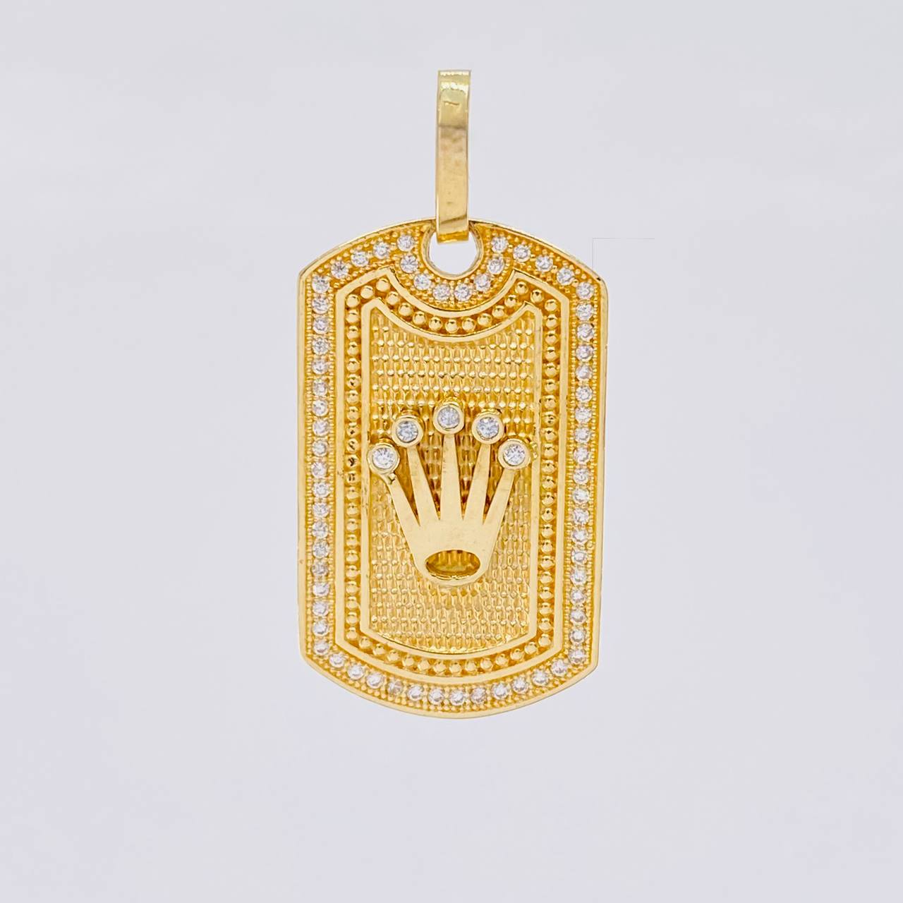 Dije Placa Corona 7.15g / 3.6cm Oro Amarillo 18K