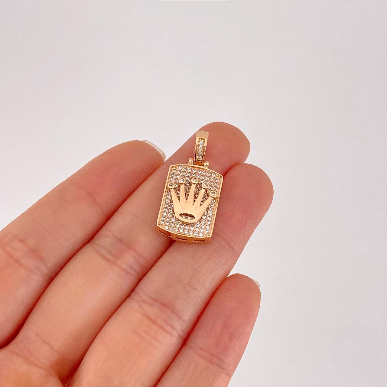Dije Placa Rectangular Corona 4.8g / 2.8cm Oro Rosa 18K