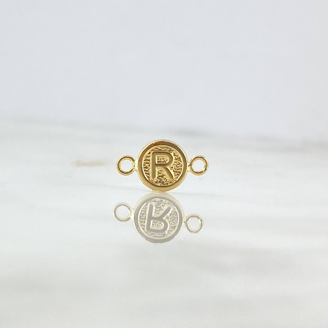 Herraje Letra R 0.4gr / 1.5cm / Circulo Liso Oro Amarillo 18K