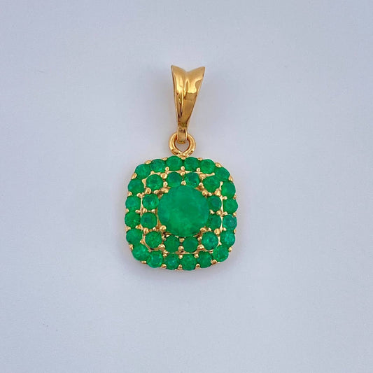 Dije Cuadro Esmeraldas 1.1gr / 1.8cm / Oro Amarillo 18K %