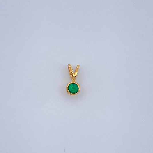 Dije Circulo Esmeralda 0.3gr / 0.8cm / Oro Amarillo 18K %