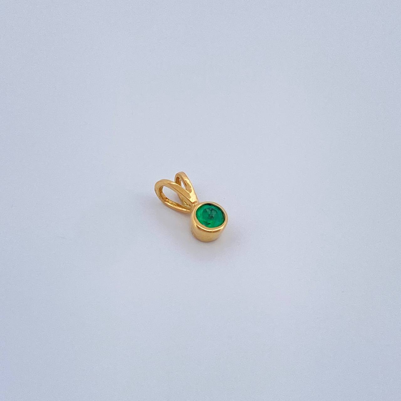 Dije Circulo Esmeralda 0.3gr / 0.8cm / Oro Amarillo 18K %