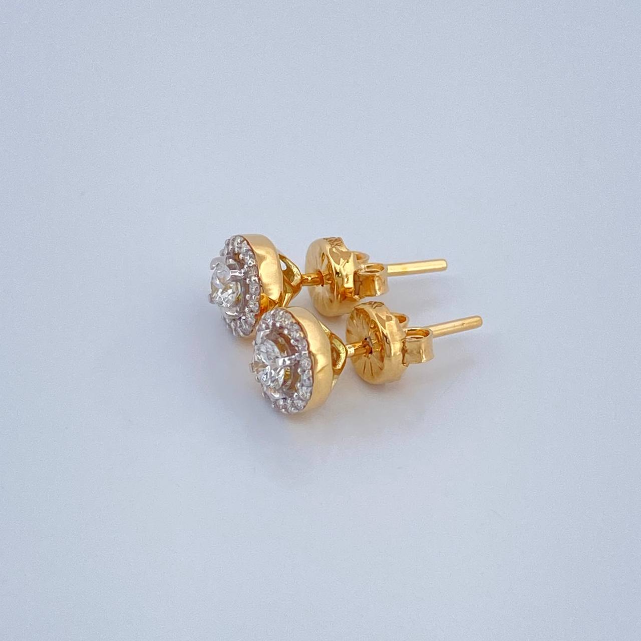 Topos Halo Diamantes 1.9gr / 6.8mm Oro Amarillo 18K %