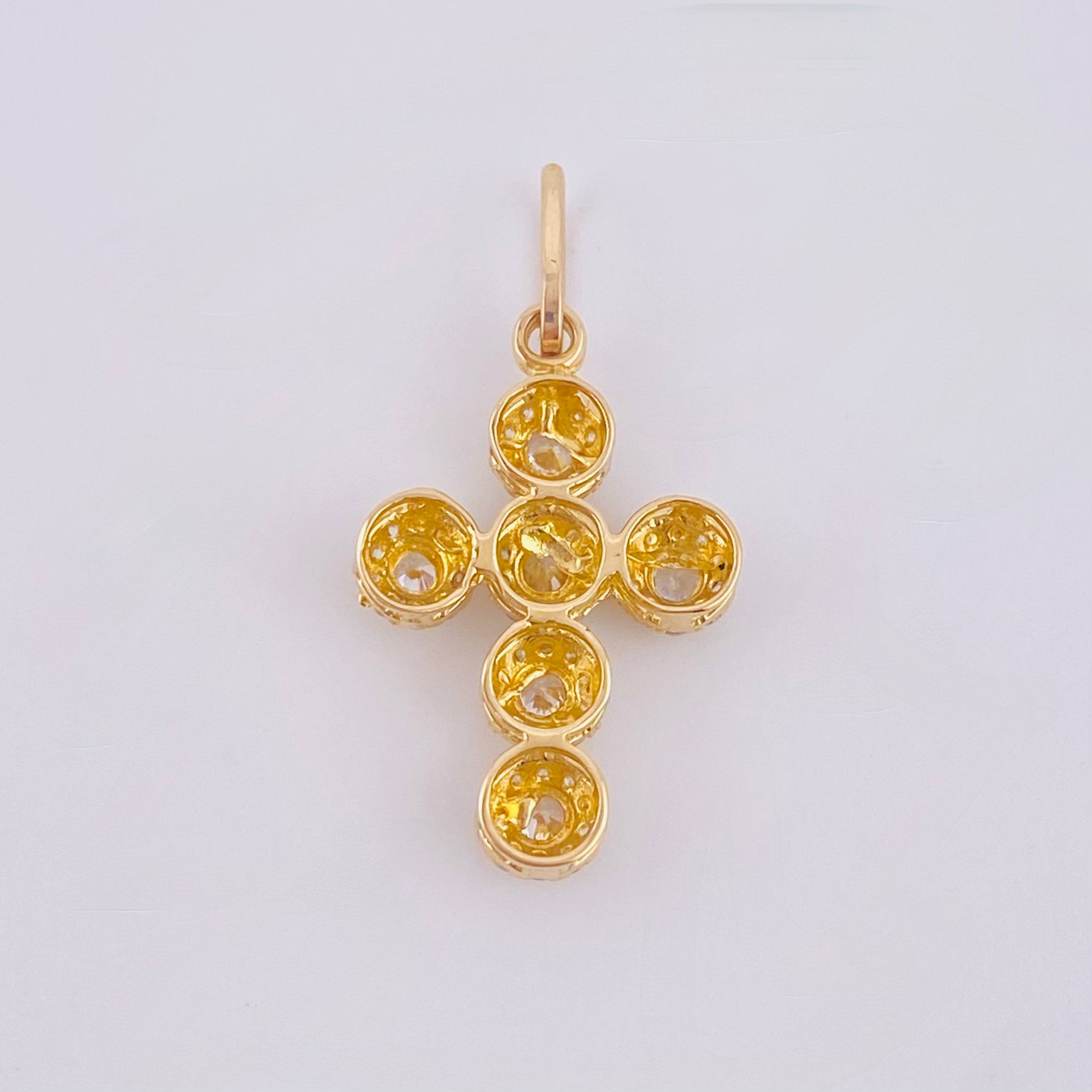 Dije Cruz Tupida 1.5gr / 2.5cm / Oro Amarillo 18K ©