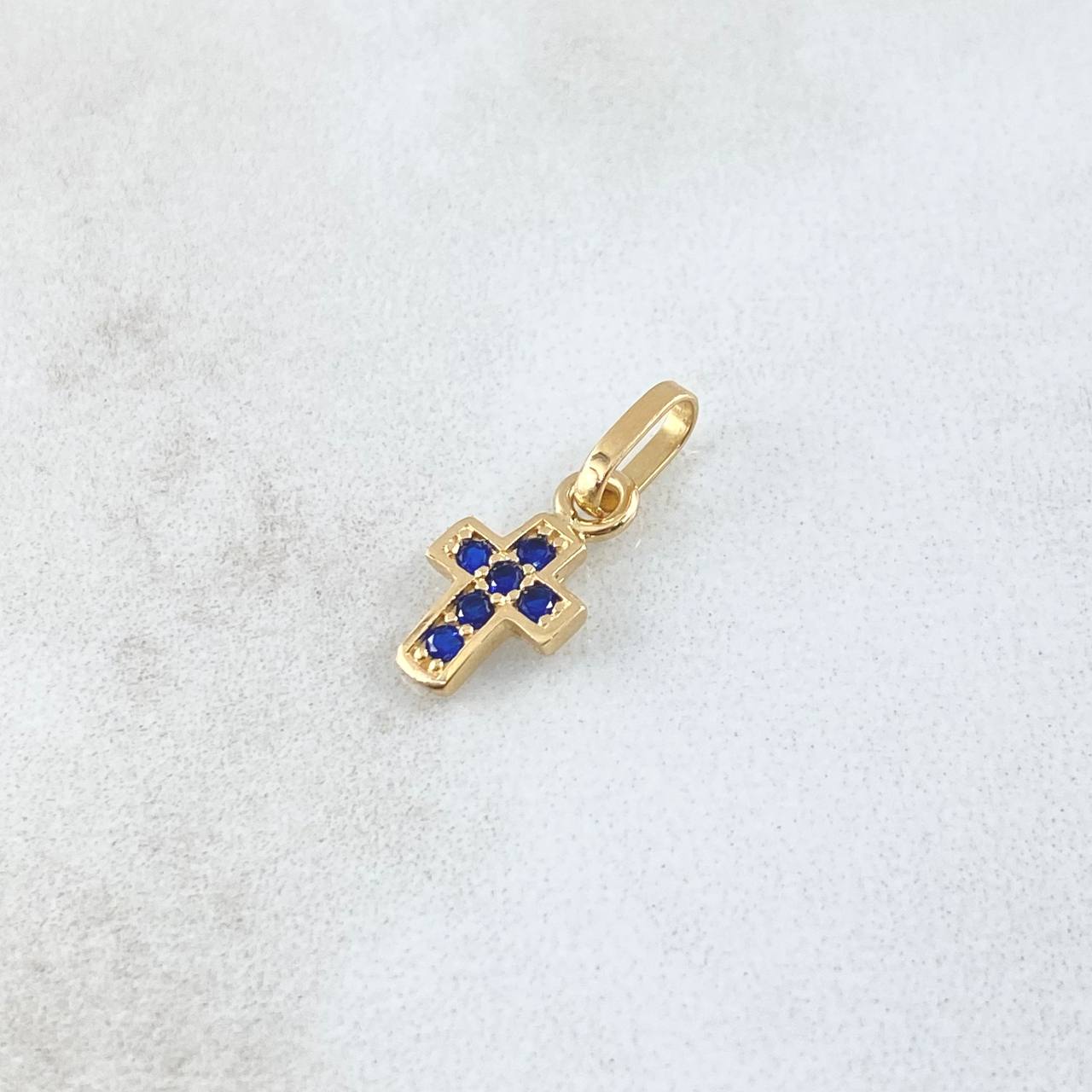 Dije Cruz Punteada 0.55gr / 1.5cm / Circones Azules  Oro Amarillo 18K
