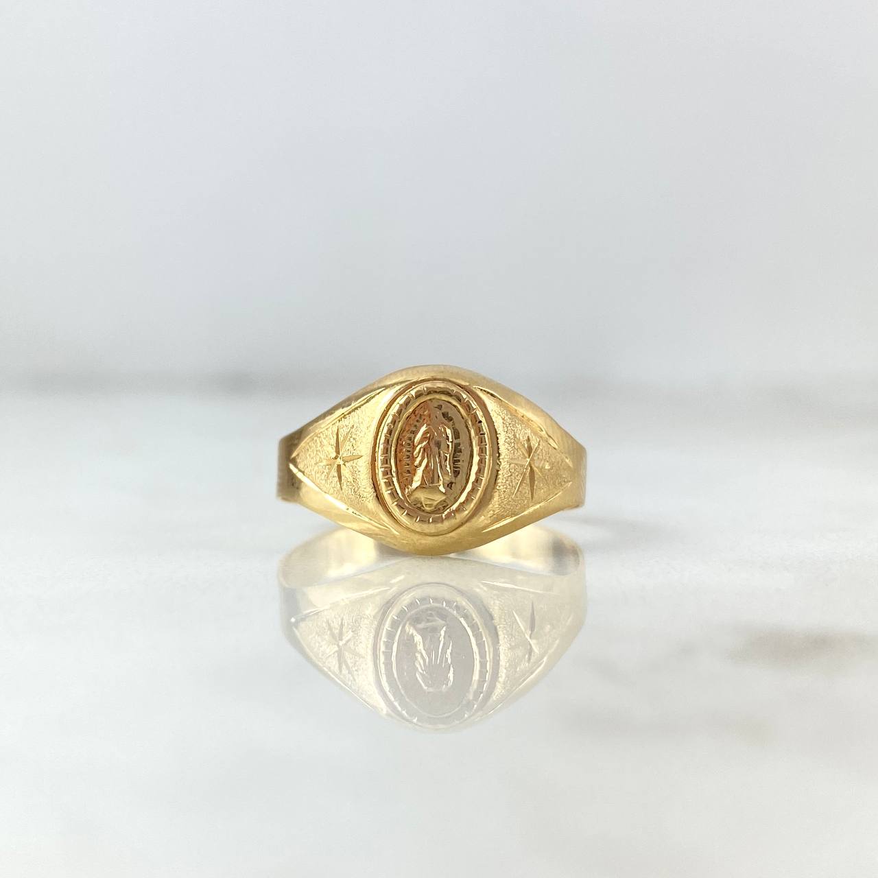 Anillo Sello Virgen de Guadalupe 1.85gr / T6 1/4 / Estrellas Oro Amarillo