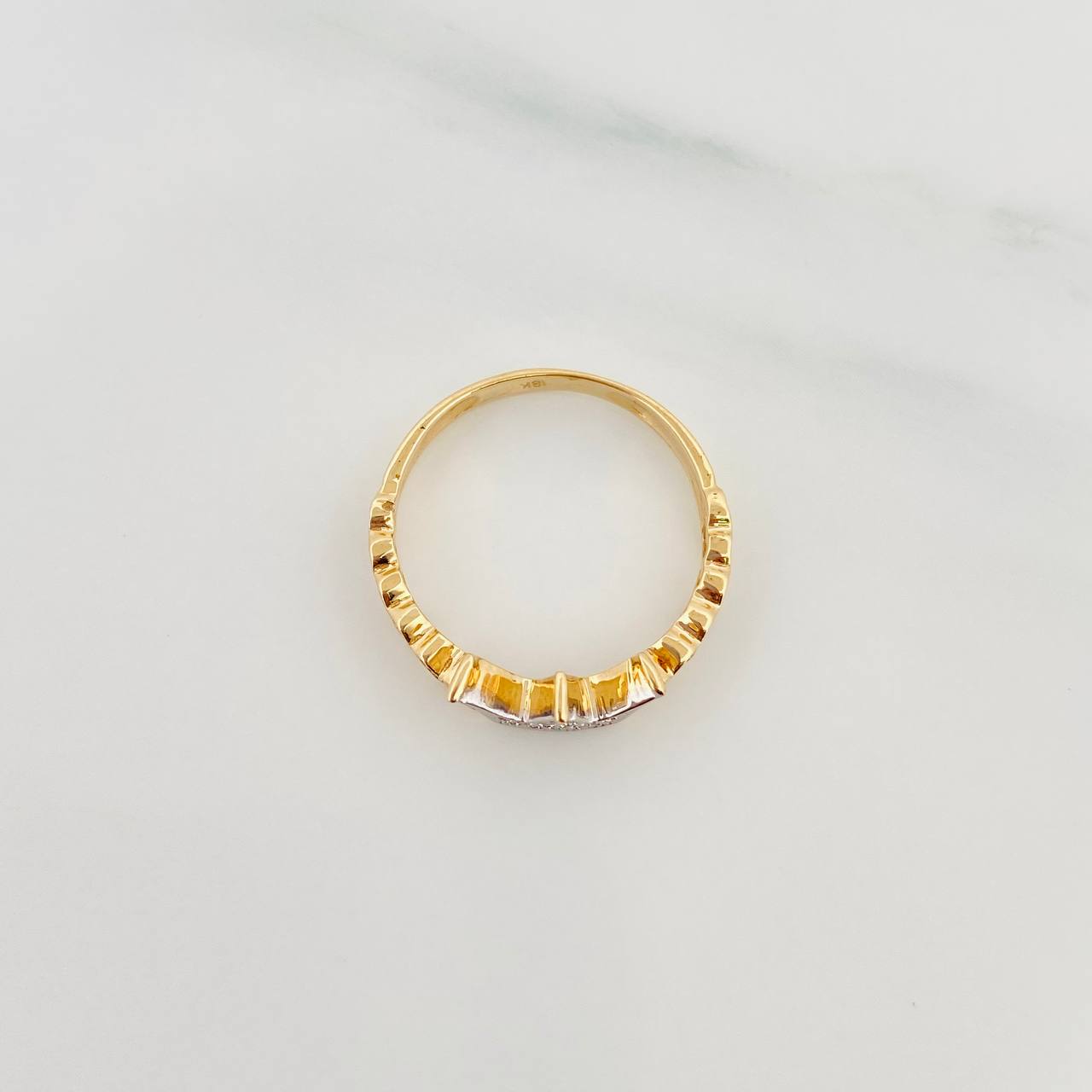 Anillo Corona Corazones 2.7 g / T7 Dos Oros Amarillo Blanco 18K