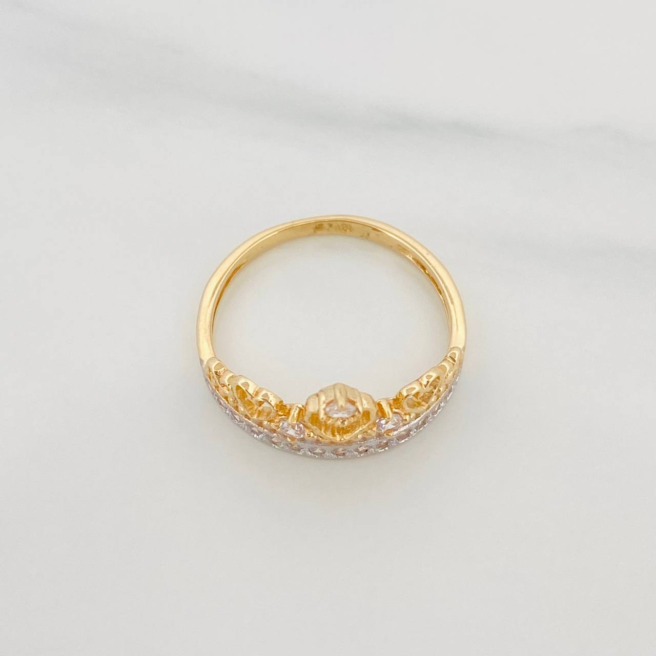 Anillo Corona Corazones 2.7 g / T7 Dos Oros Amarillo Blanco 18K
