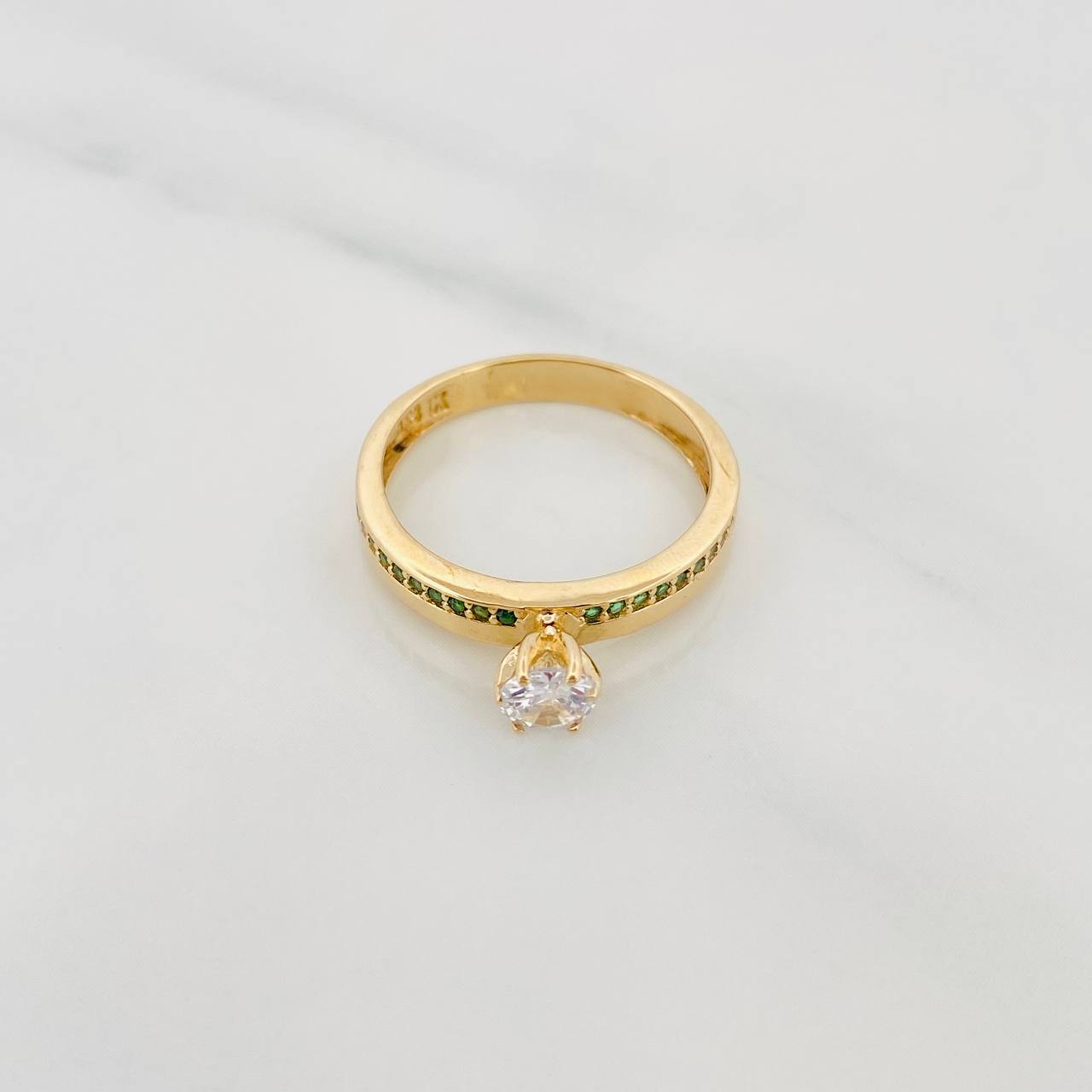 Anillo Solitario Churumbela 2.45 g / T6 Oro Amarillo 18K