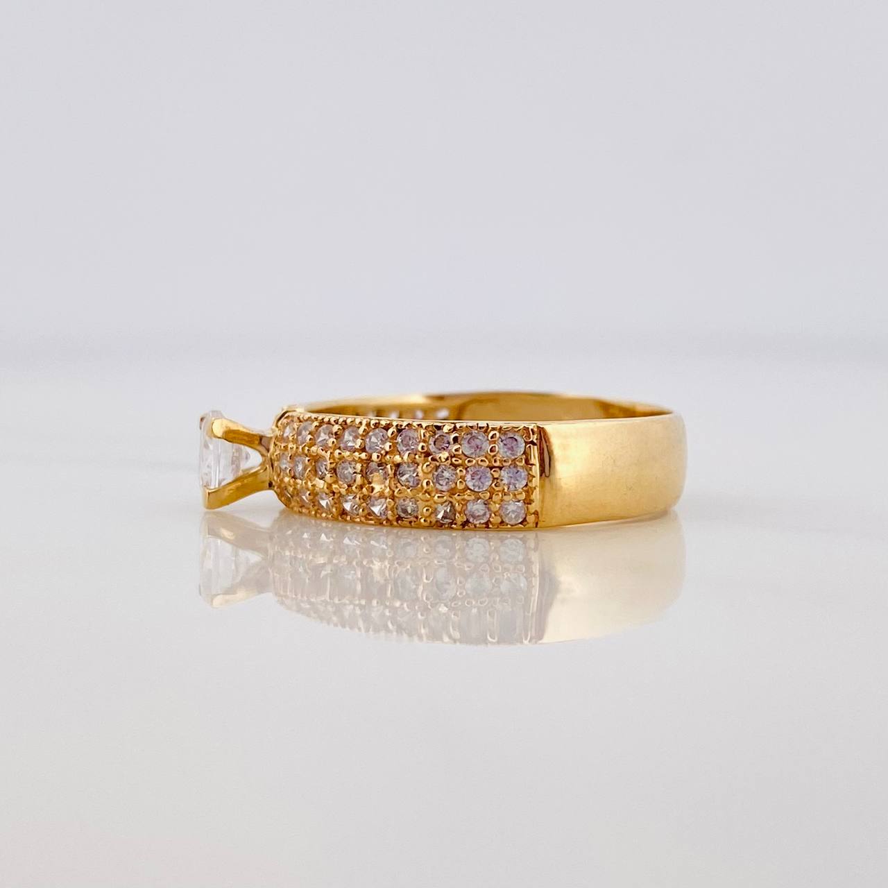 Anillo Solitario Churumbela 3.15 g / T6 3/4 Oro Amarillo 18K