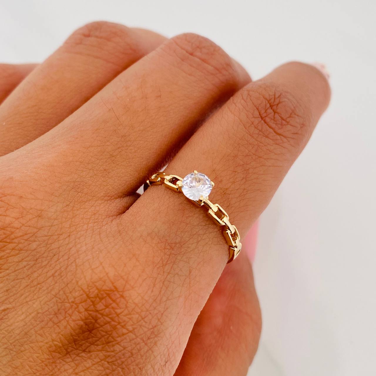 Anillo Solitario Eslabon 1.45 g / T7 Oro Amarillo 18K