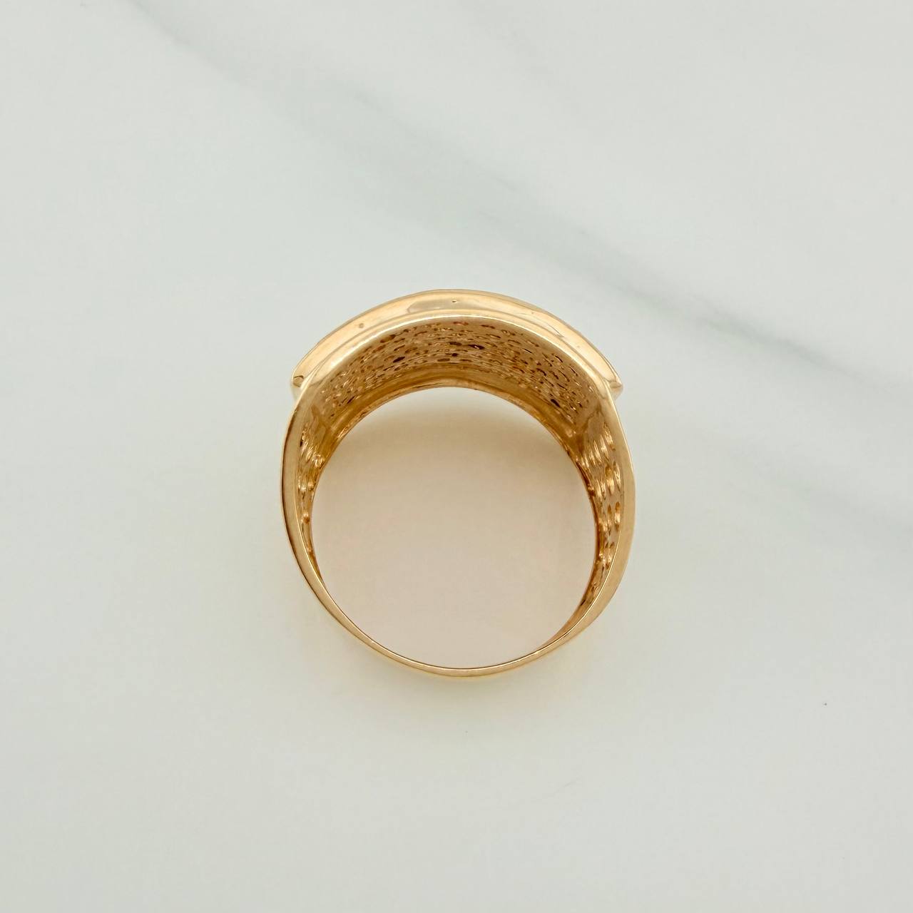 Anillo Placa Circulos 6.65gr / T7 1/4 / Oro Amarillo 18K
