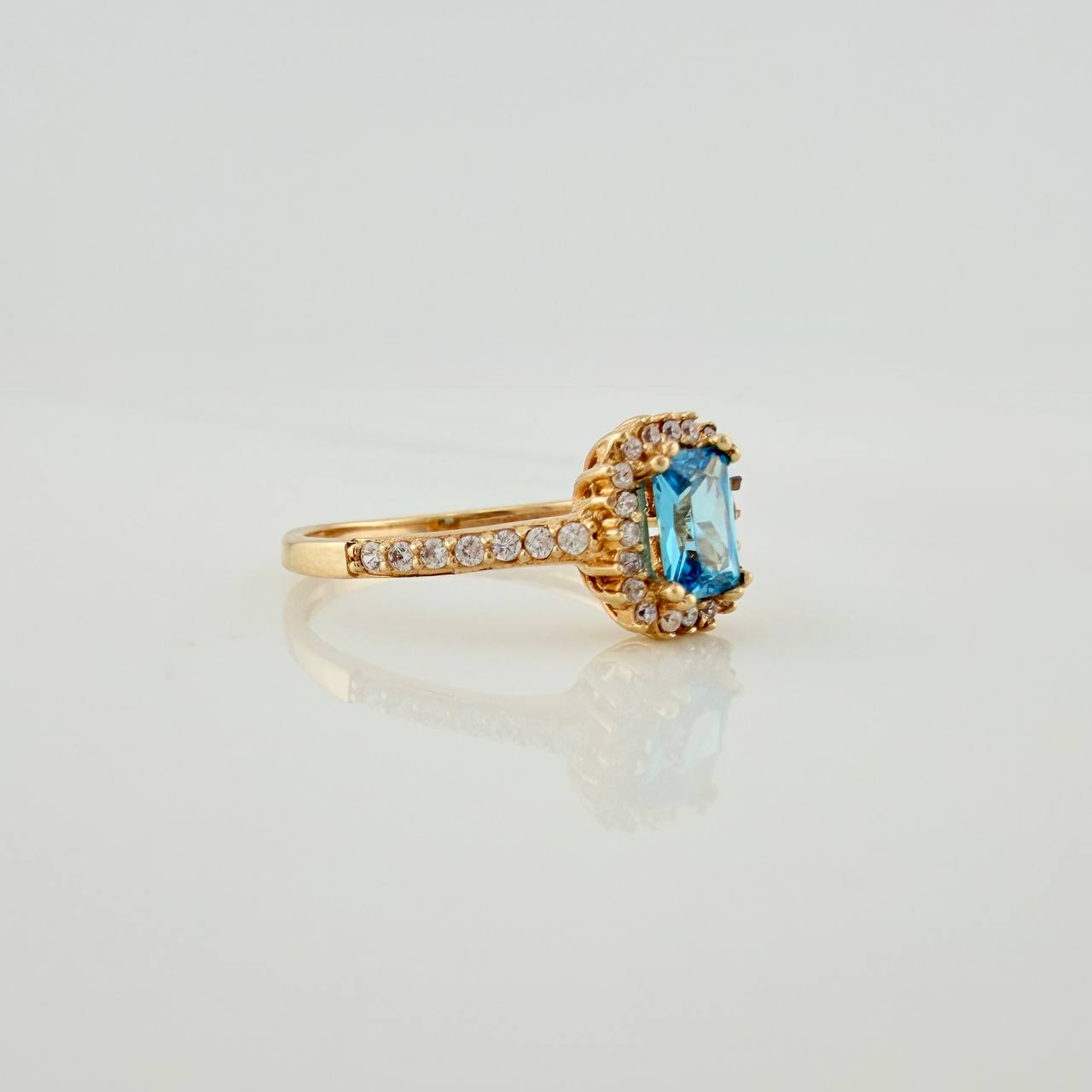 Anillo Halo Marquesina 2.75gr / T7 / Oro Amarillo 18K $