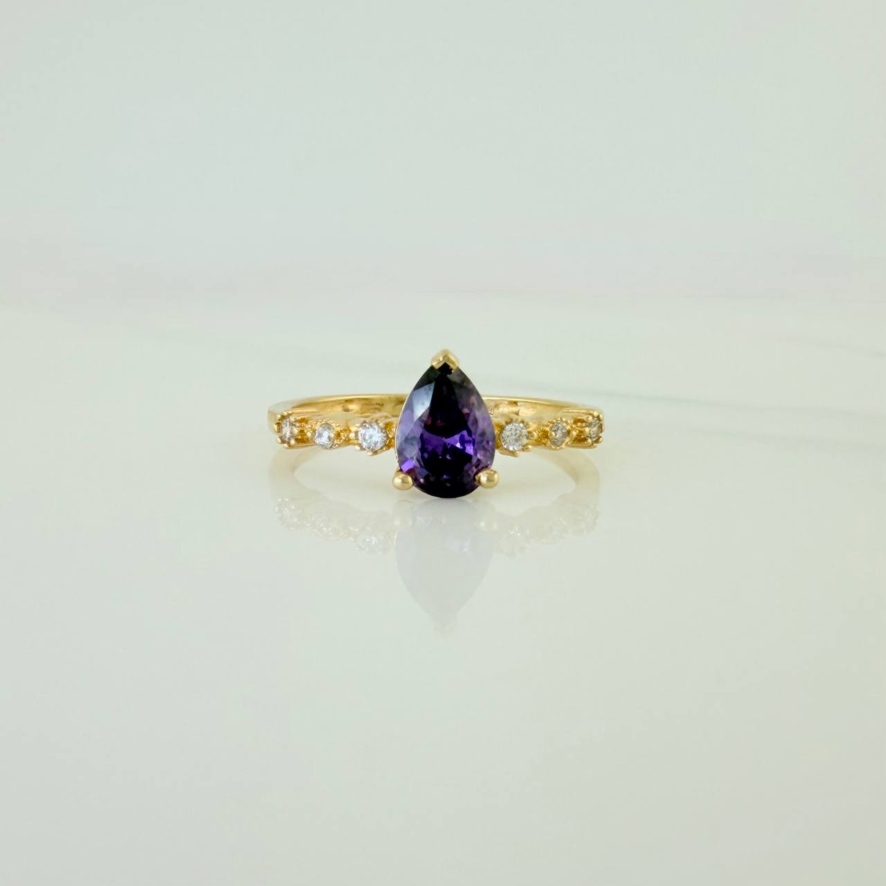 Anillo Gota 1.95gr / T6 3/4 / Oro Amarillo 18K $