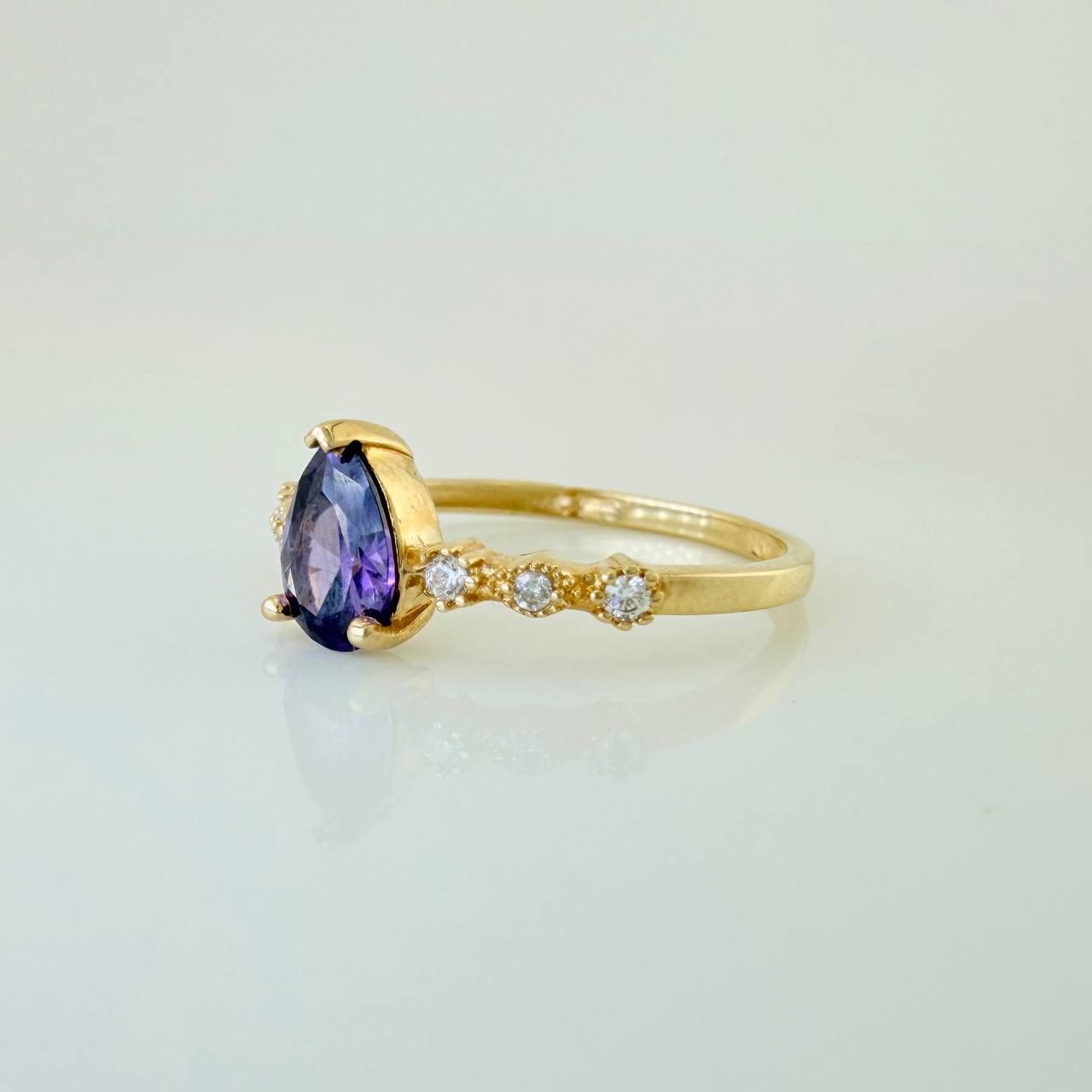 Anillo Gota 1.95gr / T6 3/4 / Oro Amarillo 18K $