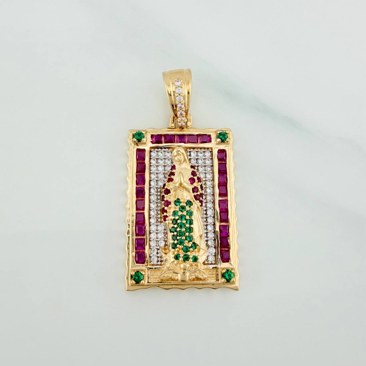 Dije Virgen Guadalupe 7.15gr / 3.6cm / Dos Oros Amarillo Blanco 18K