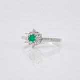 Anillo Flor Esmeralda 0.12pts 1.7g / T7 Plata 925