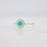 Anillo Halo Circular Esmeralda 0.15pts 1.1g / T9 Plata 925