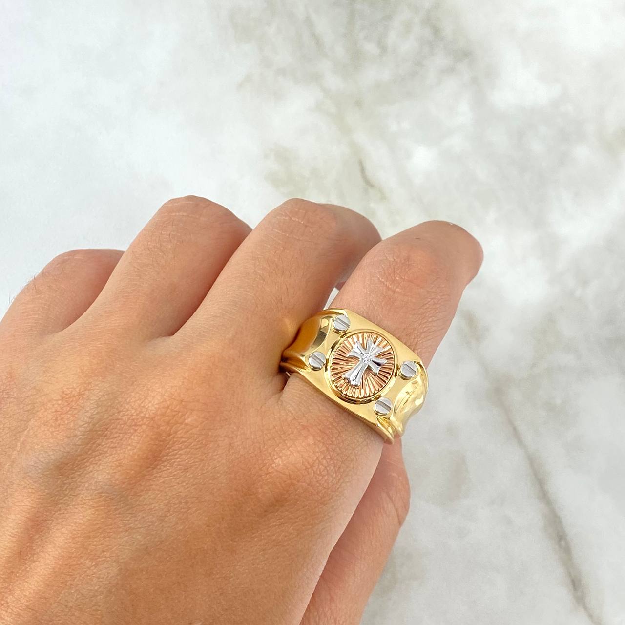 Anillo Cruz 11.15gr / T10 3/4 / Ovalado Circon Blanco Tres Oros *