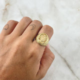 Anillo Rostro de Cristo 6.15gr / T10 1/4 / Sello Ovalado Oro Amarillo 18K