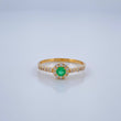 Anillo Halo Redondo Esmeralda Diamantes 1.7gr / T7 1/2 / Oro Amarillo 18K %