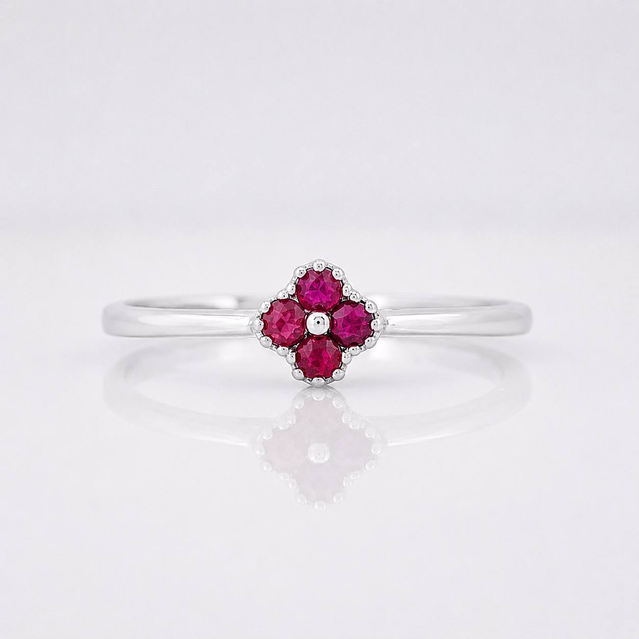Anillo Flor Rubíes 16pts 1.1g / T6 3/4 Plata 925