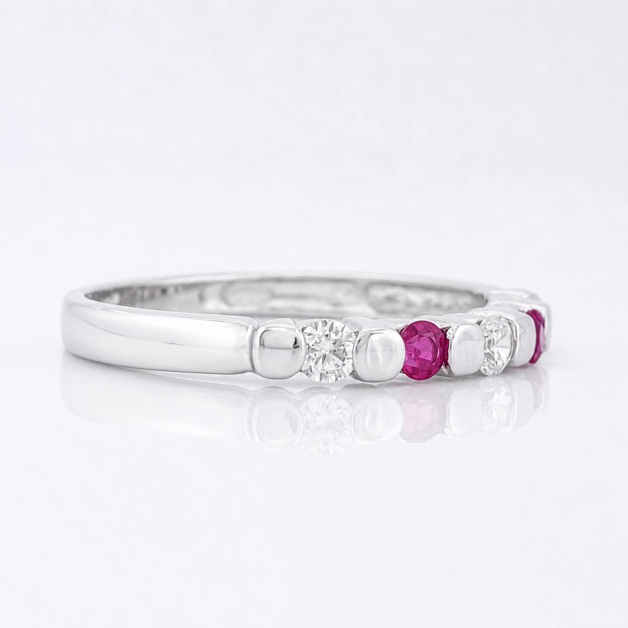 Anillo Piedras Rubíes 10pts 1.4g / T6 1/2 Plata 925
