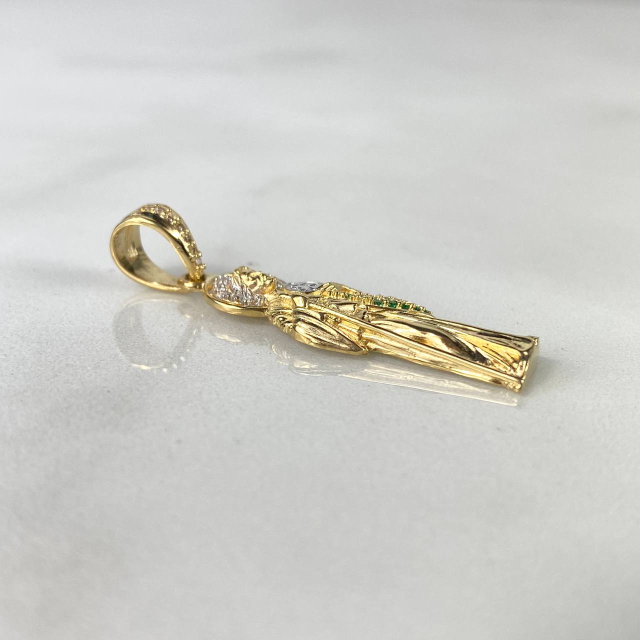 Dije Judas Tadeo 3.75gr / 4cm Circones Blancos Verdes Oro Amarillo