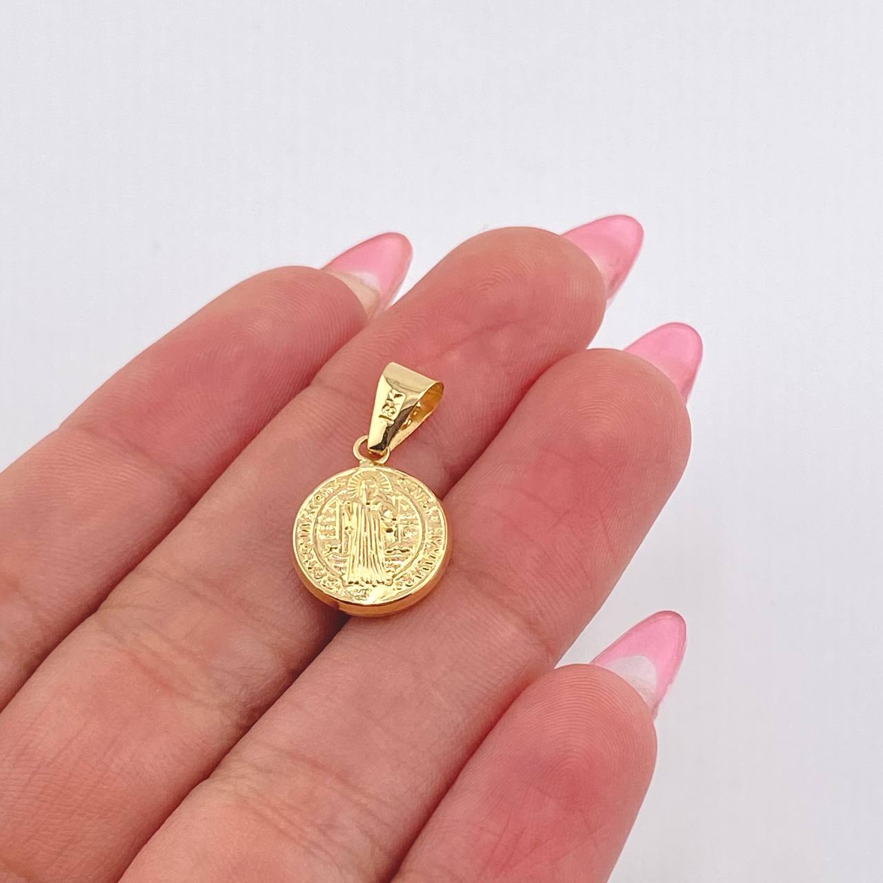 Dije San Benito 0.8gr / 2.1cm / Oro Amarillo 18K *