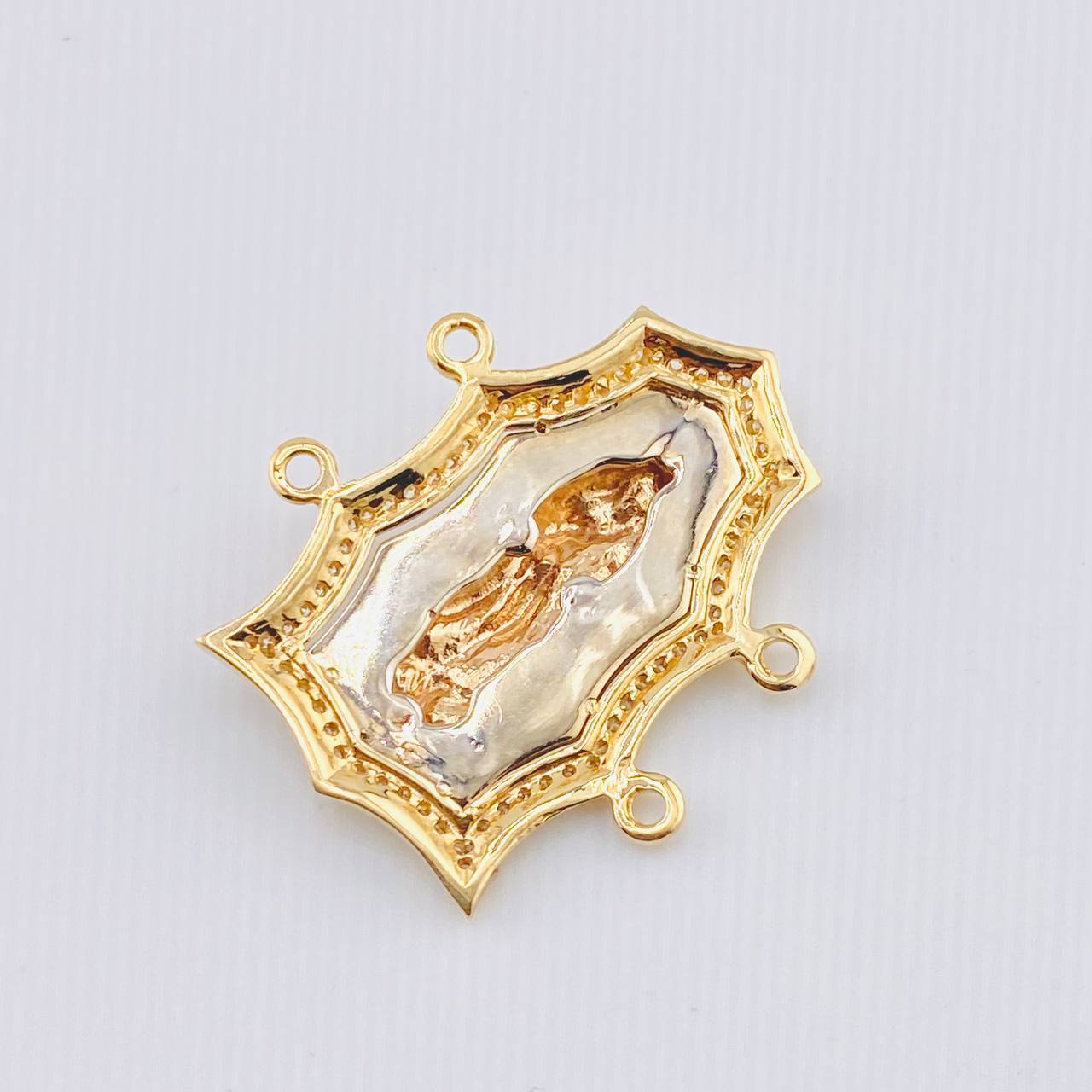 Herraje Virgen Guadalupe Silueta 6.85gr / 3cm / Tres Oros 18K