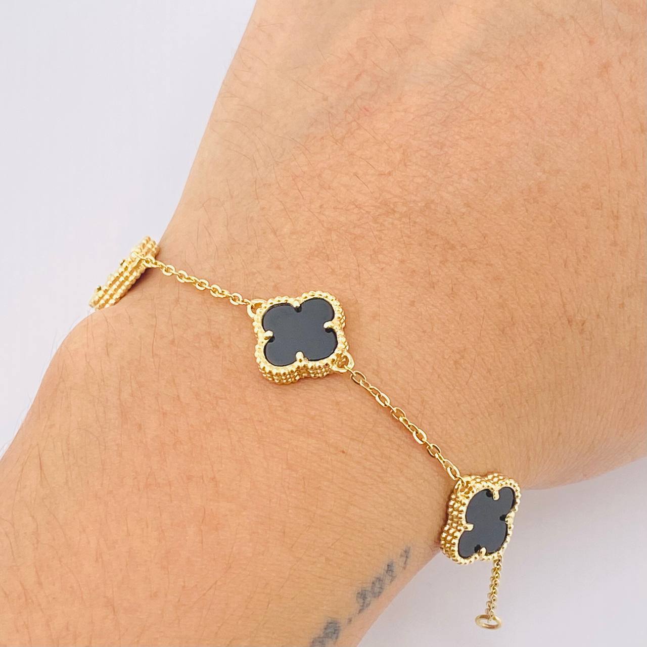 Pulso Aro Seguido Trebol Negro  5.8gr / 17cm-19.5cm / 10.9mm Oro Amarillo 18K