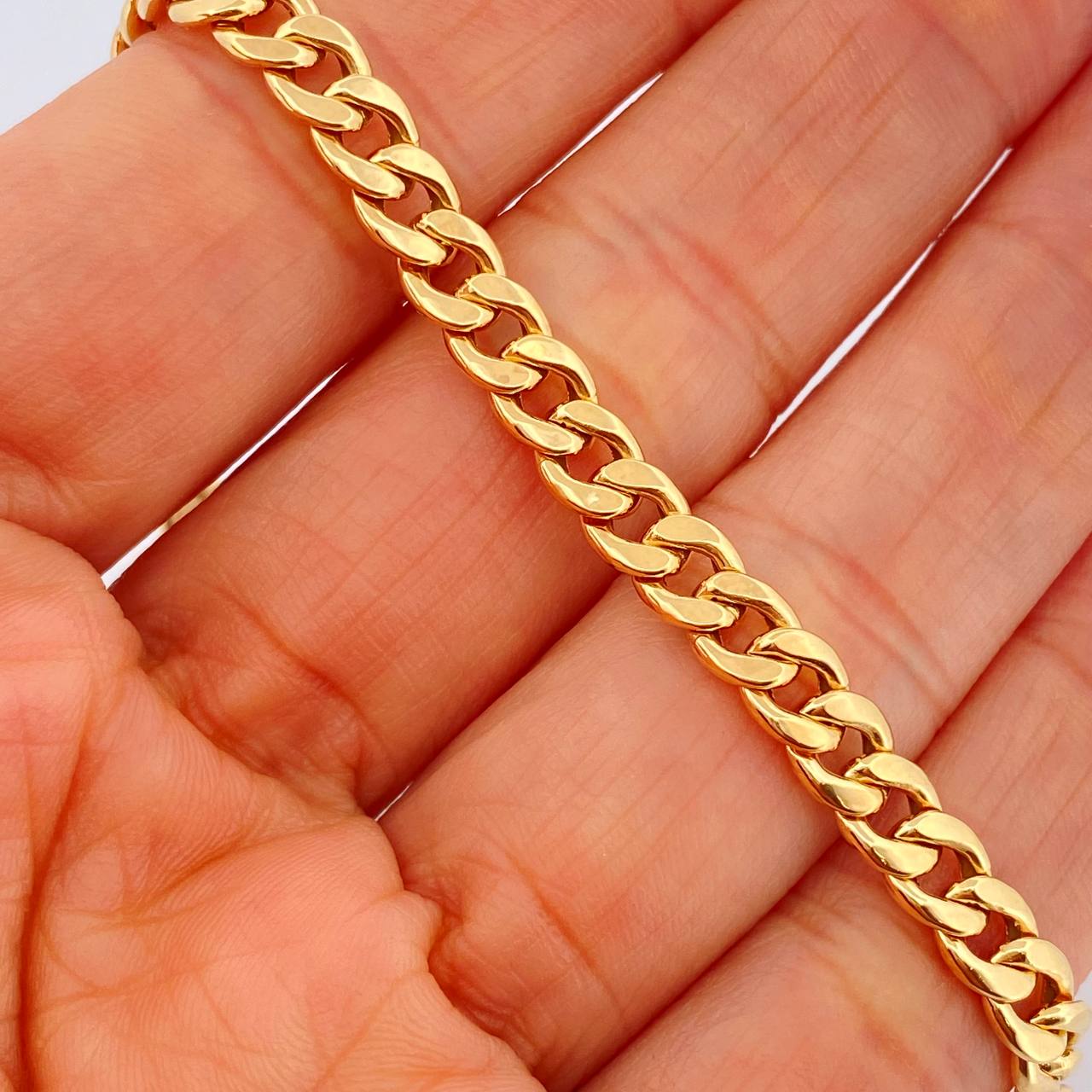 Pulso Cubano 2.45gr / 20.3cm / 3mm Oro Amarillo +1 18K $