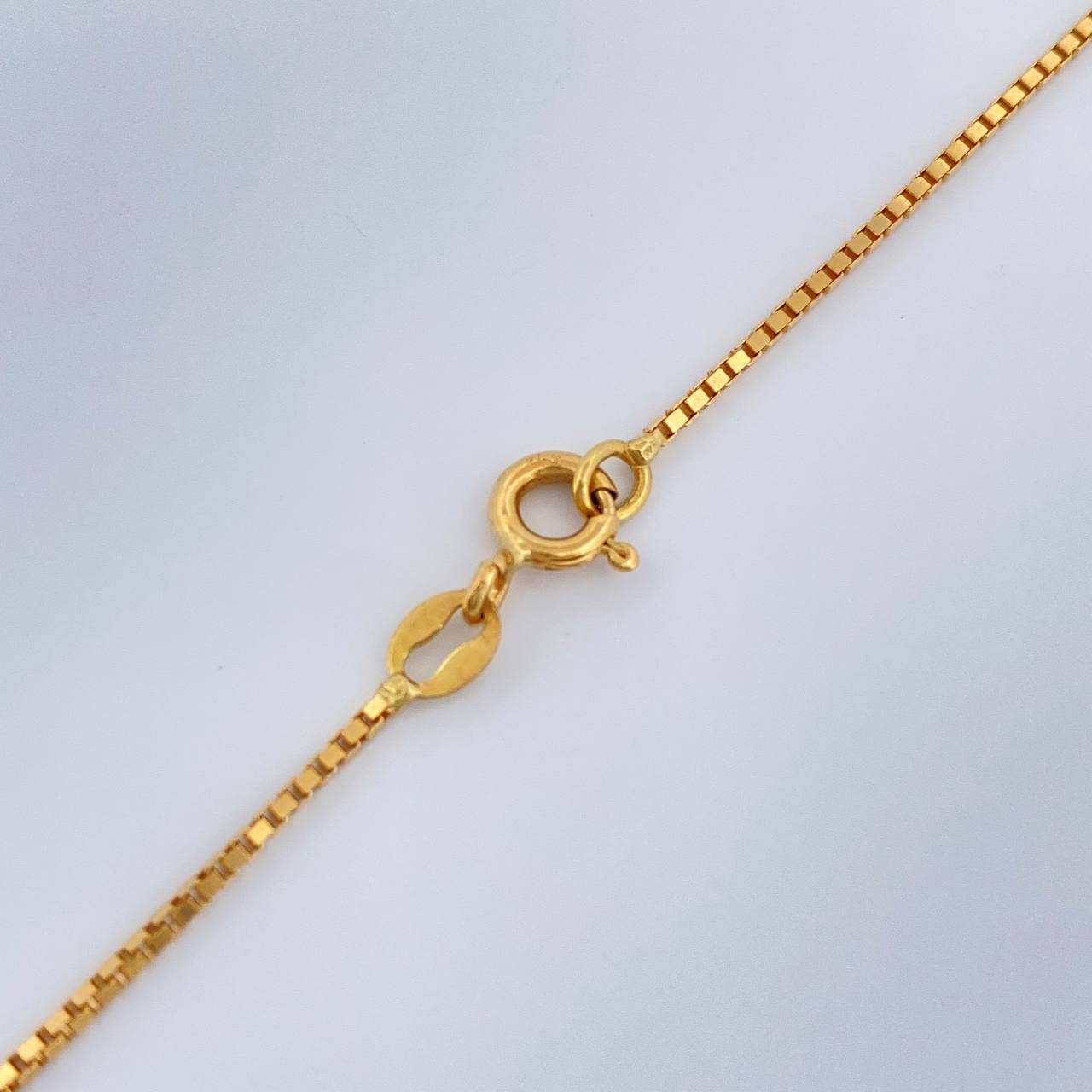 Cadena Veneciana 5.45gr / 70cm / 0.95mm Oro Amarillo +3 18K $