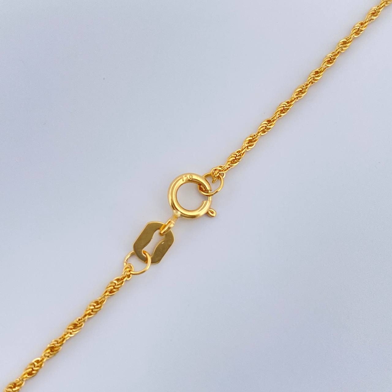Cadena Lazo 1.05gr / 60cm / 1.15mm Oro Amarillo +3 18K $