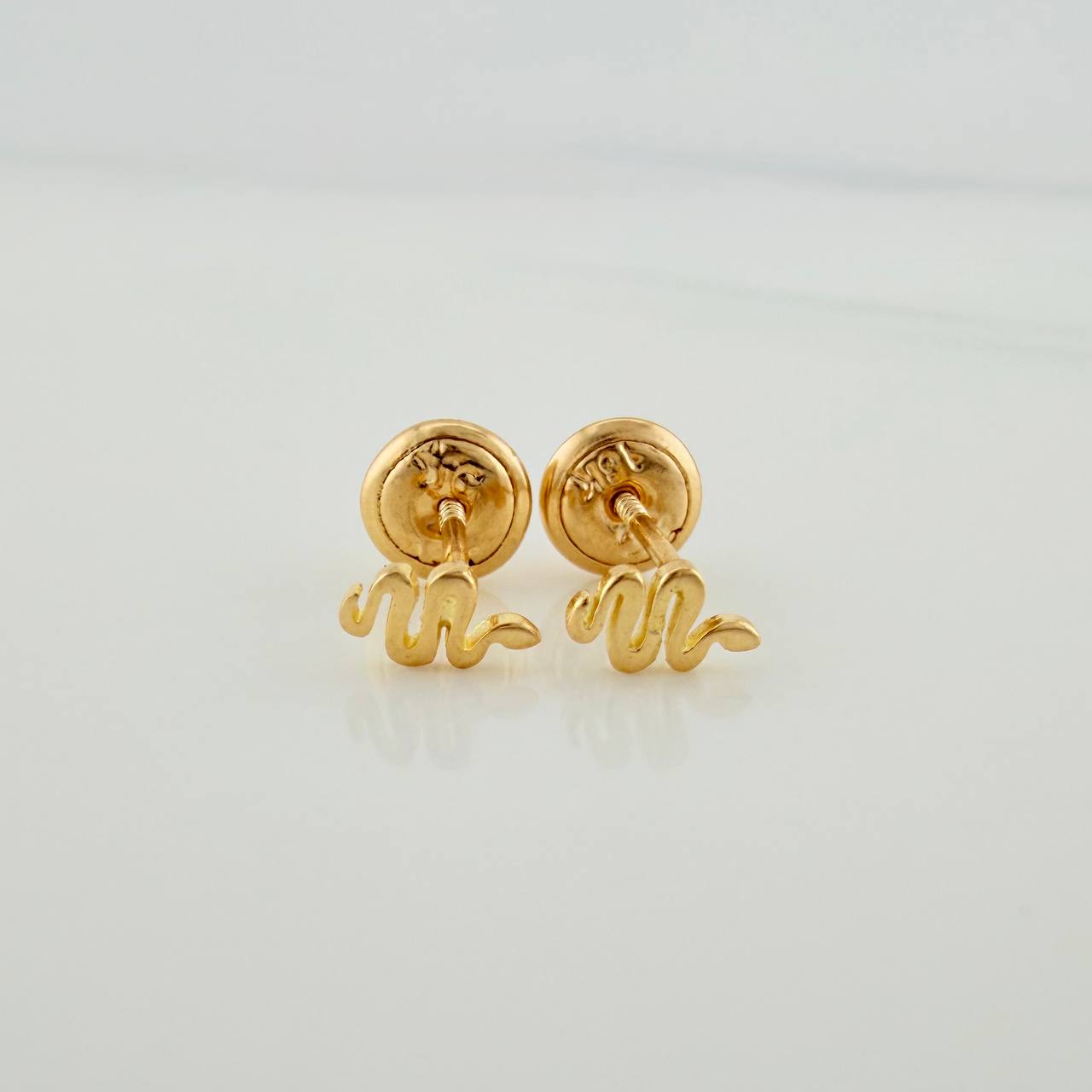 Topos Serpiente 0.6gr / 4mm Oro Amarillo 18K &