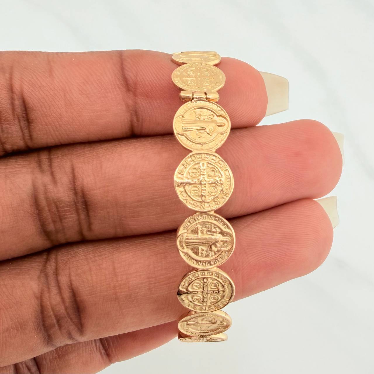 Pulso Aro San Benito 11.45gr / 16.9cm / 8.4mm Oro Amarillo 18K