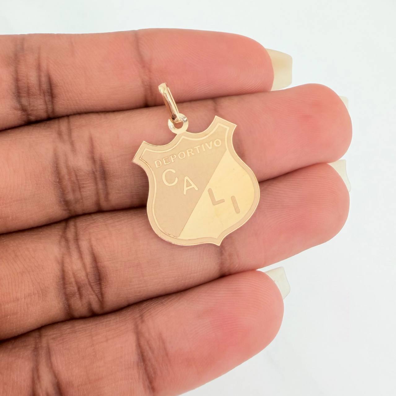 Dije Escudo Deportivo Cali 1.45gr / 2.5cm / Oro Amarillo 18K &
