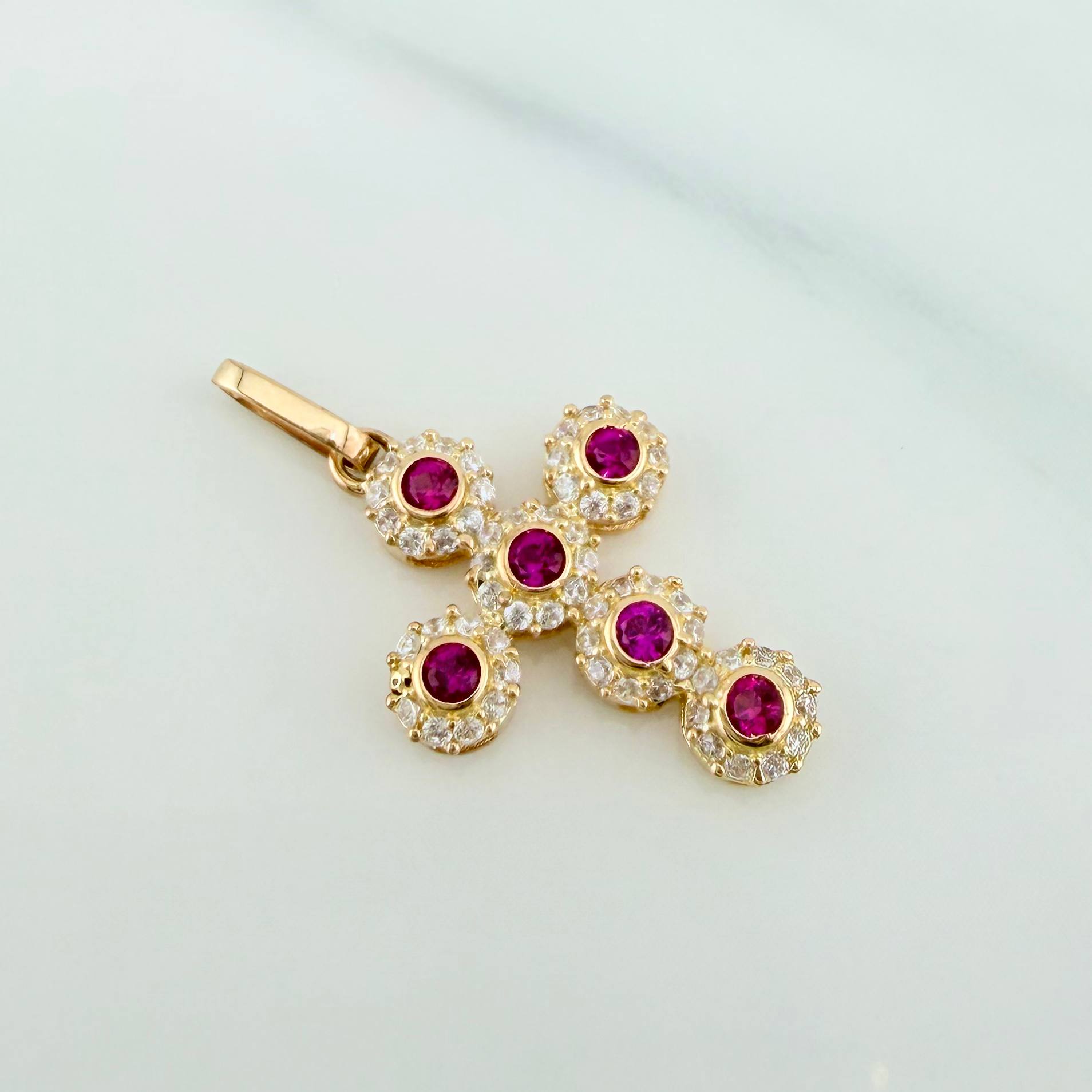 Dije Cruz Tupida 1.3 g / 2.5 cm Oro Amarillo 18K
