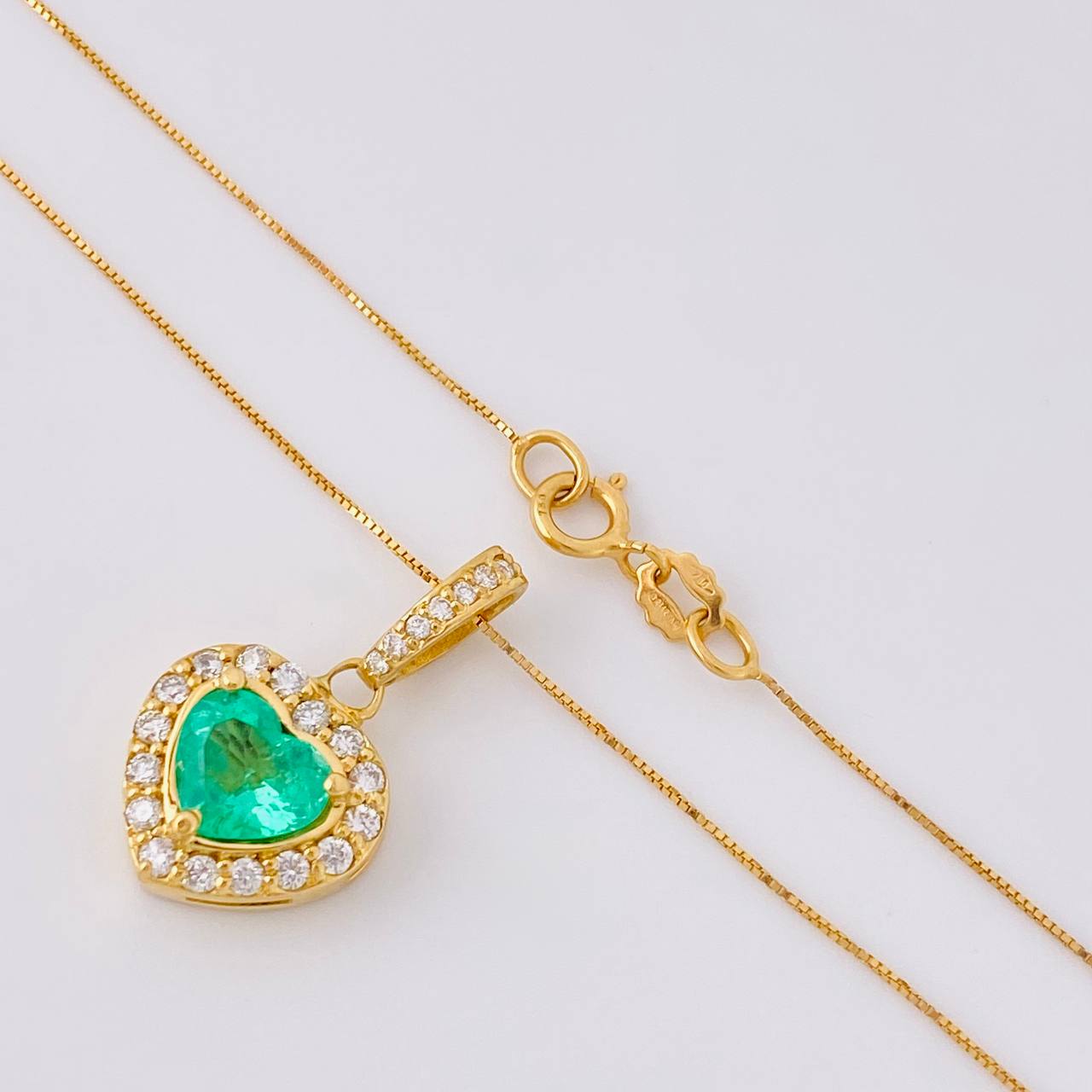 Topos Cadena Corazón Tupido Esmeraldas 2.88 Qts Diamantes 79pts 7.55g / 11.1mm Oro Amarillo 18K