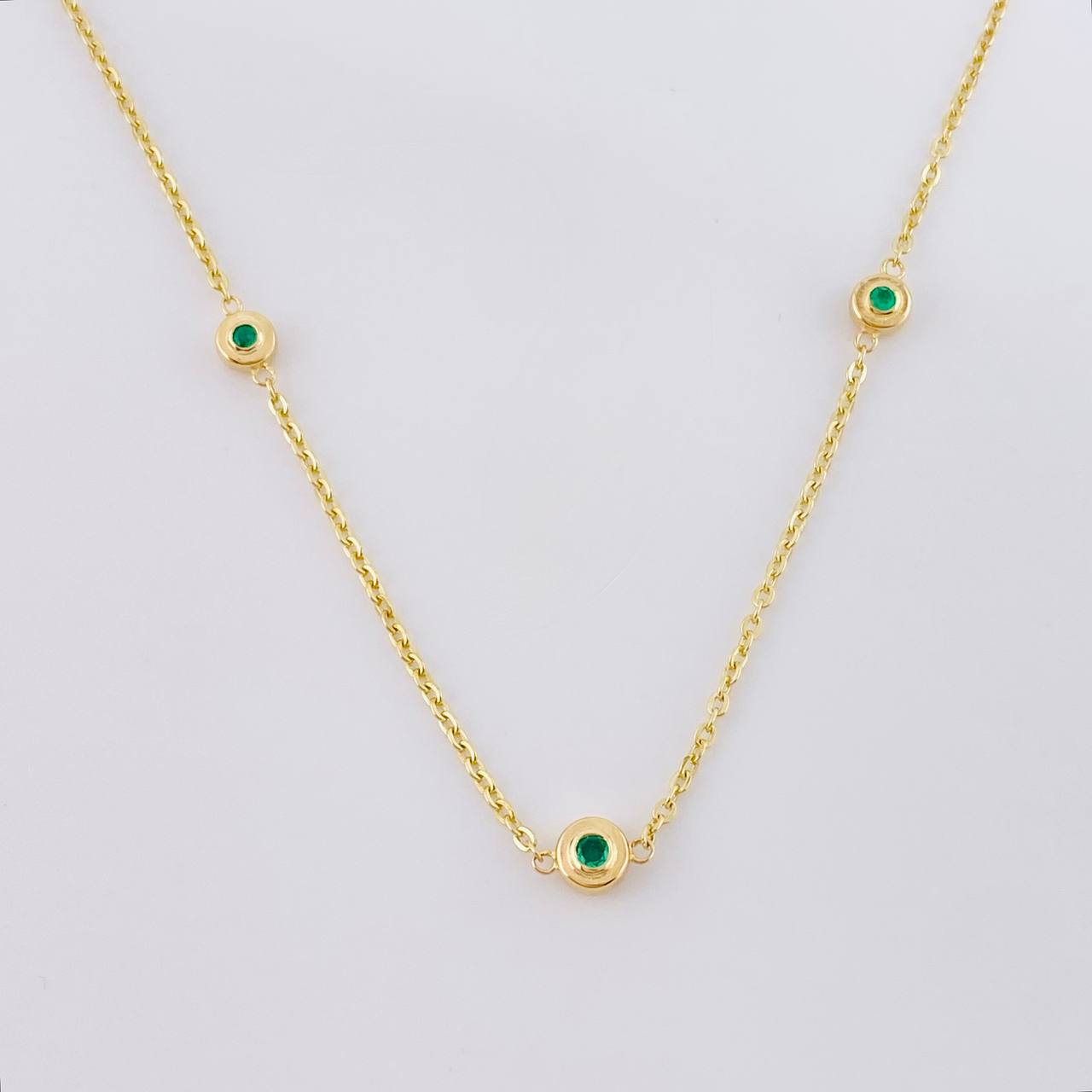 Cadena Círculos Intercalados Esmeraldas 24pts 4.2g / 45cm / 1.5mm Oro Amarillo 18K