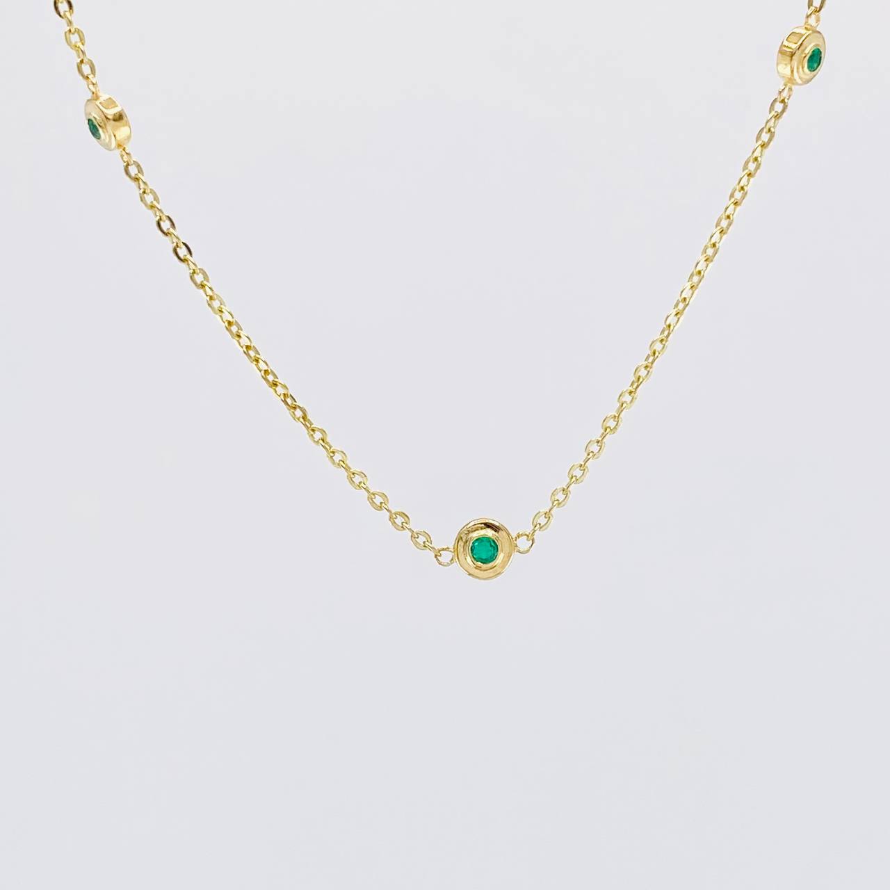 Cadena Círculos Intercalados Esmeraldas 24pts 4.2g / 45cm / 1.5mm Oro Amarillo 18K