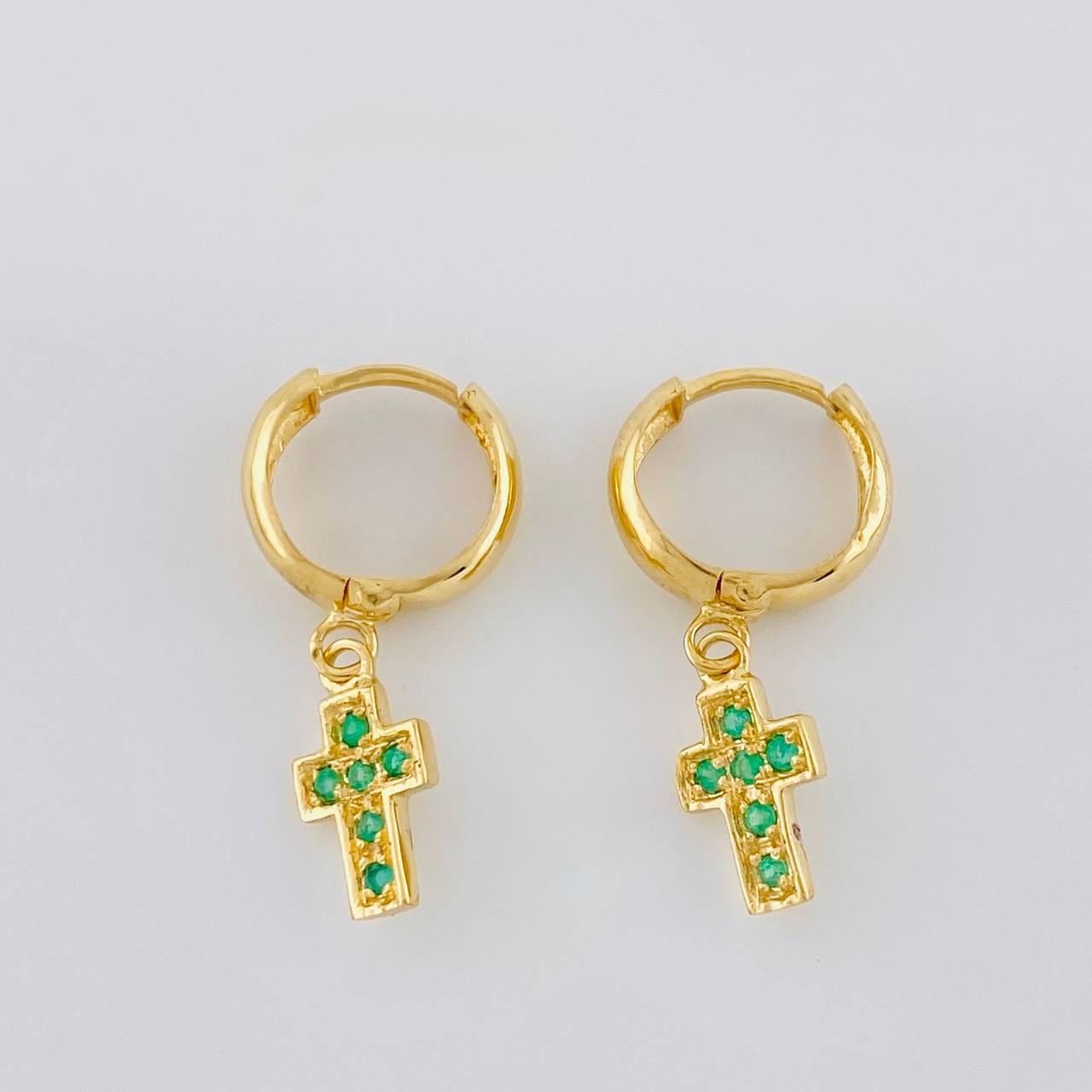 Candongas Cruz Tupida Esmeraldas 10pts 1.8g / 1.1cm Oro Amarillo 18K