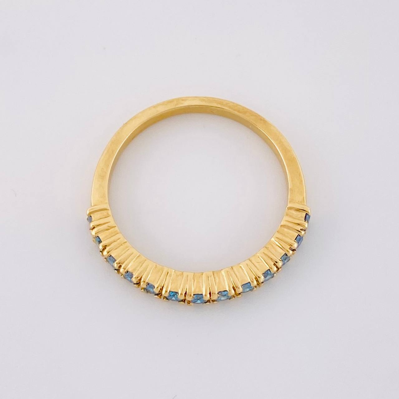 Anillo Cintillo Diamantes Azules 42pts 2.75g / T6 1/2 Oro Amarillo 18K