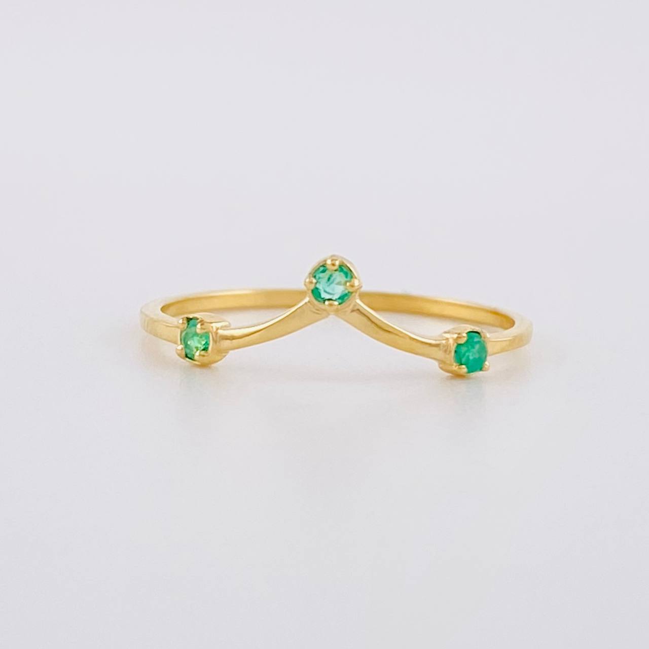 Anillo Tiara Esmeraldas 6pts 0.95g / T6 3/4 Oro Amarillo 18K